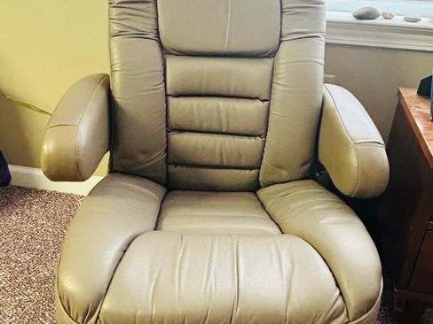 Used 2002 Chevrolet Express 1500 w/ LS Preferred Equipment Group image 29