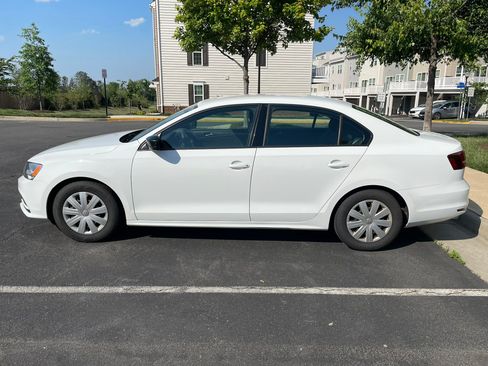 Used 2016 Volkswagen Jetta S FWD image 5