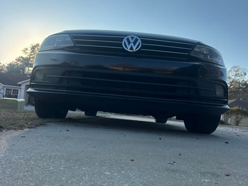 Used 2016 Volkswagen Jetta Sport w/ Lighting Package image 16