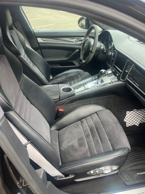 Used 2013 Porsche Panamera GTS AWD/4WD image 29