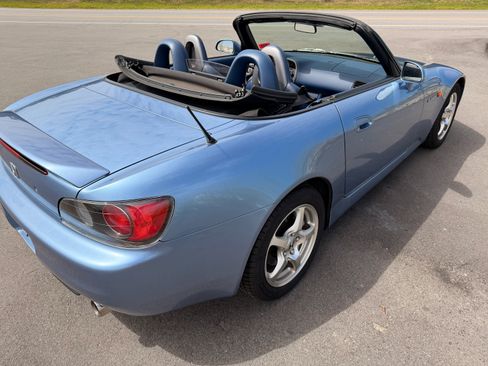 Used 2003 Honda S2000 image 16