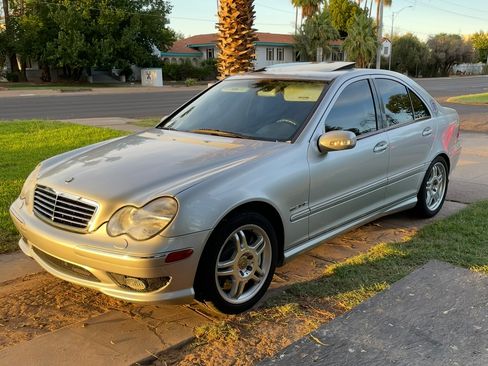 Used 2002 Mercedes-Benz C 32 AMG image 5