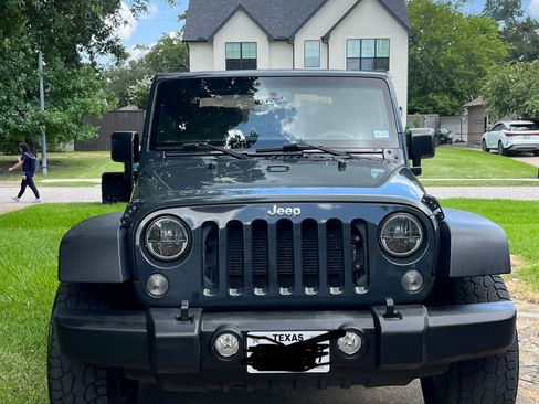 Used 2017 Jeep Wrangler Sport w/ Quick Order Package 24S AWD/4WD image 4