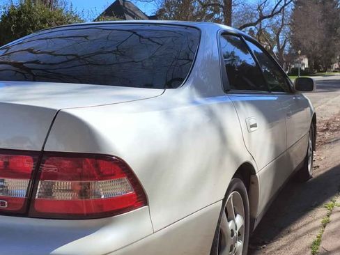 Used 2001 Lexus ES 330 image 5