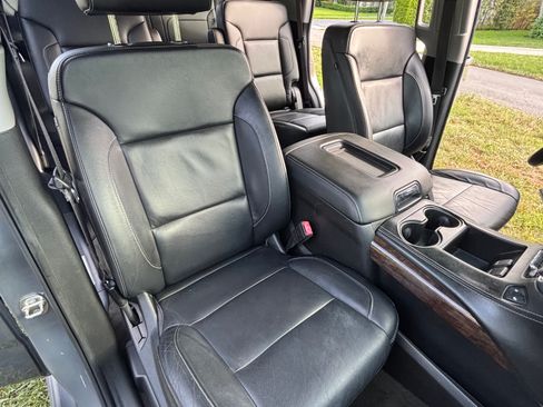 Used 2017 Chevrolet Tahoe LT RWD image 13