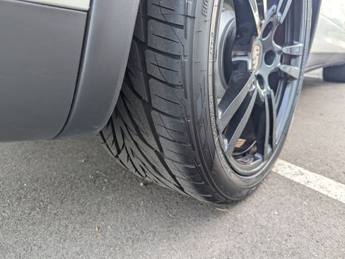 Used 2011 Porsche Cayenne Turbo image 23