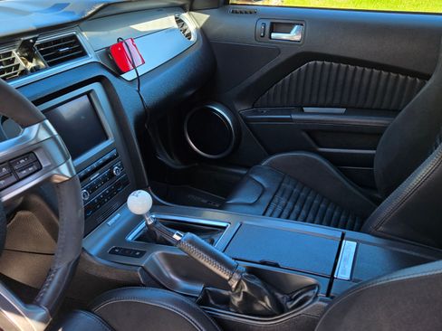 Used 2014 Ford Mustang Shelby GT500 w/ Equipment Group 821A image 14