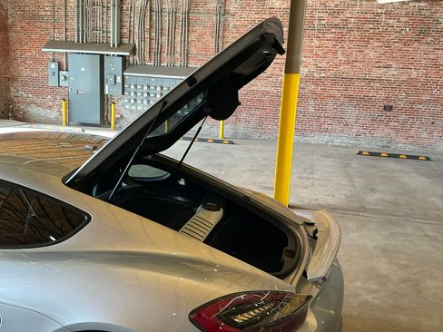 Used 2014 Porsche Cayman S image 11