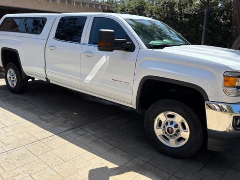 Used 2016 GMC Sierra 2500 SLE w/ SLE Preferred Package image 12
