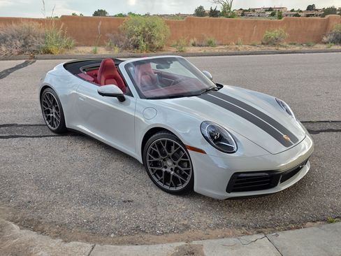 Used 2024 Porsche 911 Carrera image 8