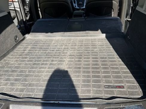 Used 2012 Cadillac SRX Luxury image 18