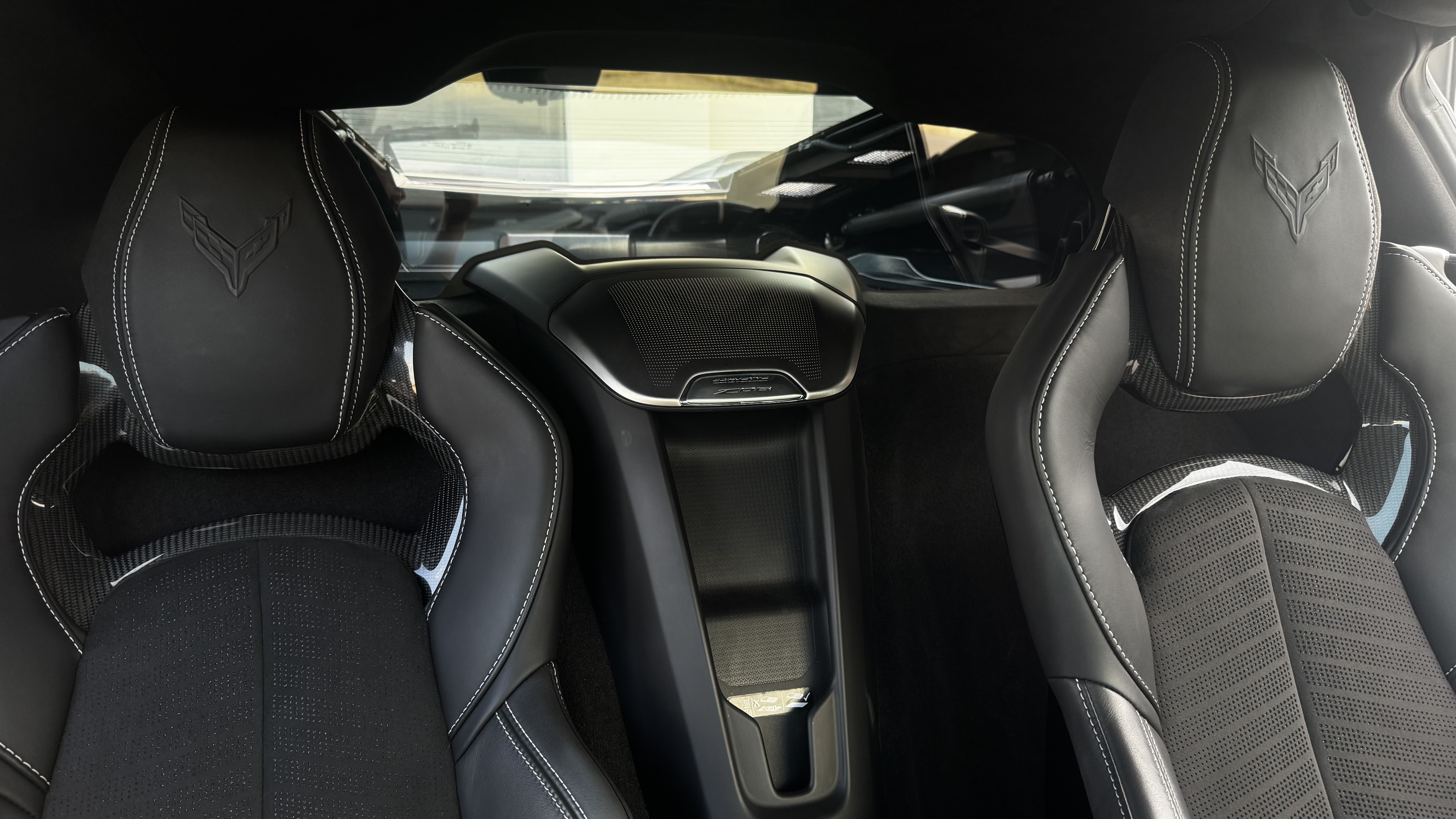 Used 2024 Chevrolet Corvette Z06 RWD image 12
