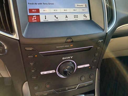 Used 2016 Ford Edge Titanium w/ Equipment Group 301A image 6