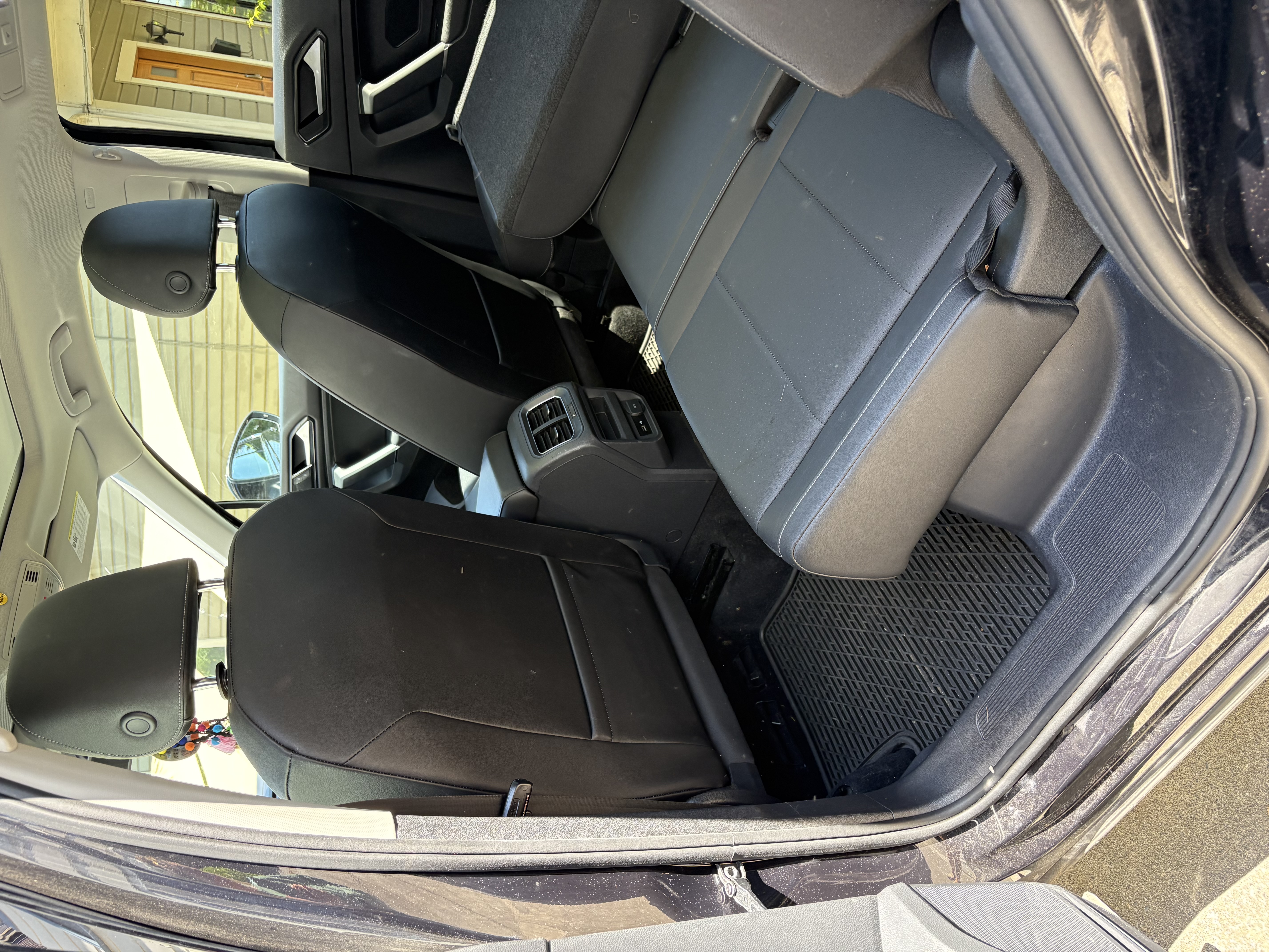 Used 2018 Volkswagen Tiguan SE w/ Panoramic Sunroof Package AWD/4WD image 6