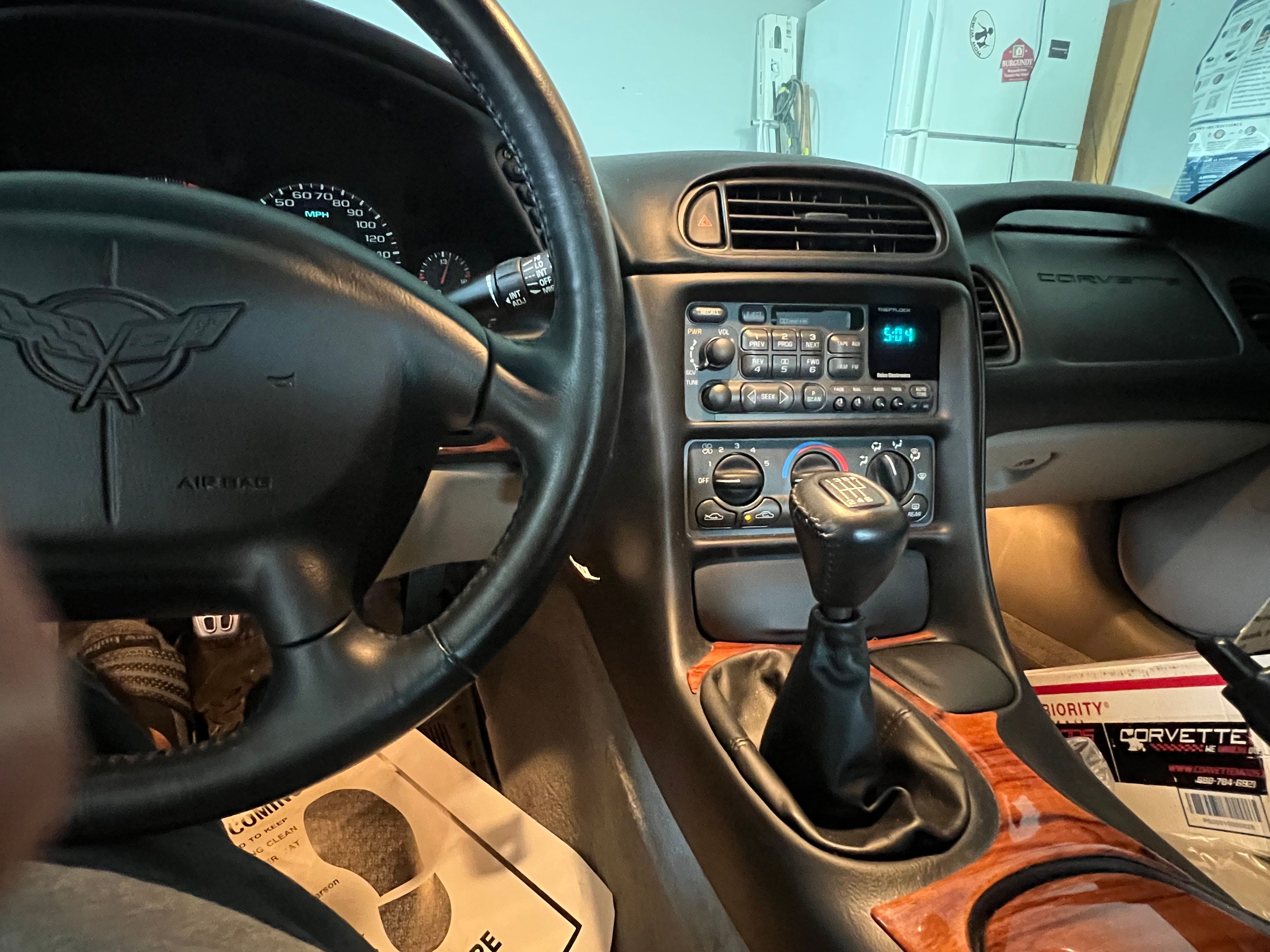 Used 2000 Chevrolet Corvette Coupe RWD image 11