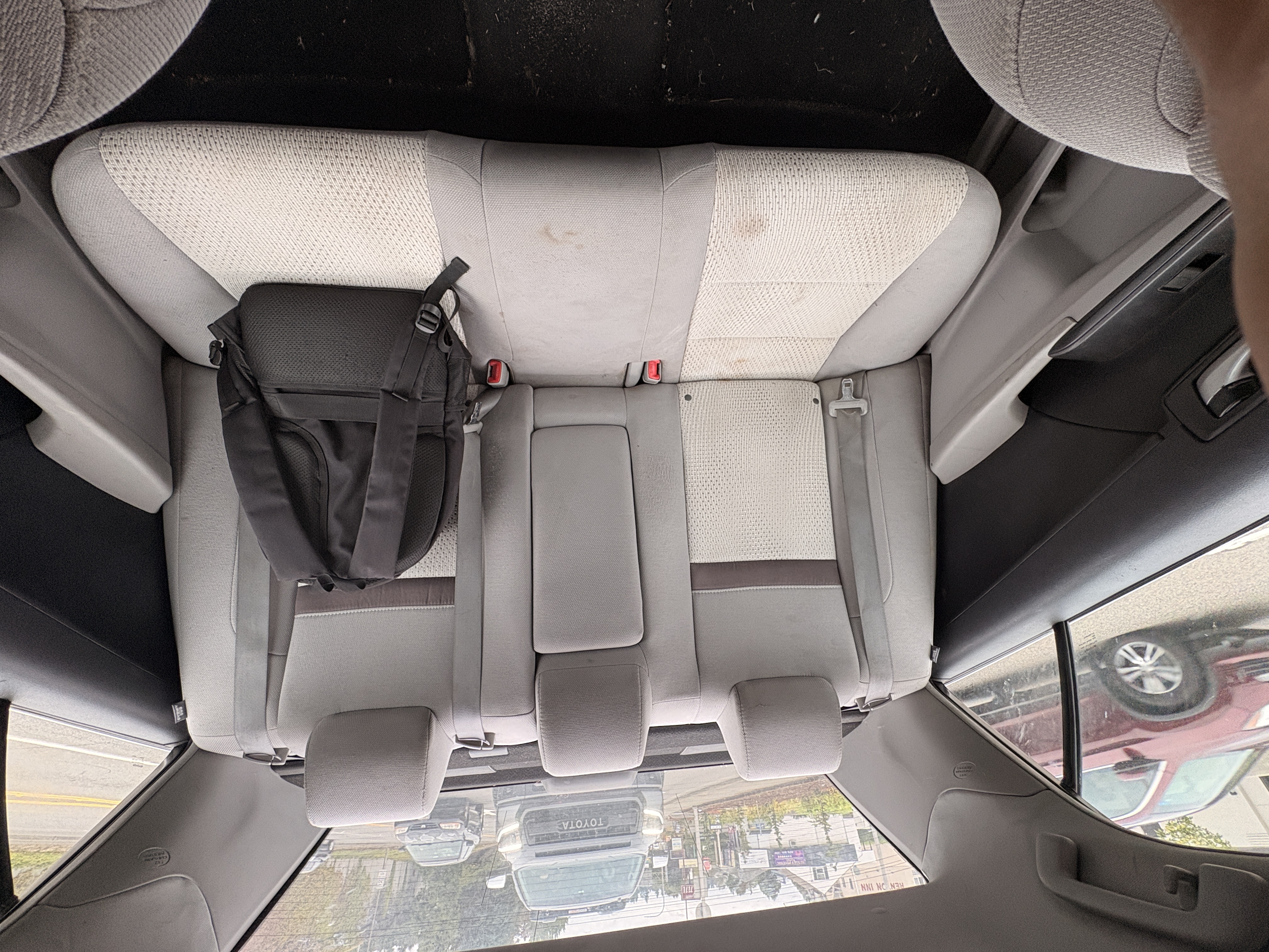 Used 2014 Toyota Camry LE FWD image 5