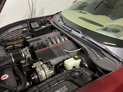 Used 2003 Chevrolet Corvette Coupe w/ Preferred Equipment Group RWD image 15