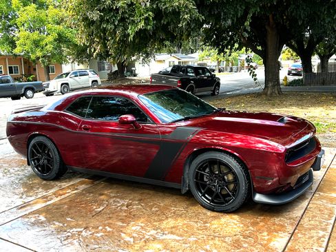 Used 2020 Dodge Challenger GT w/ Driver Convenience Group image 1