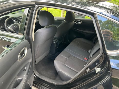 Used 2015 Nissan Sentra S FWD image 9
