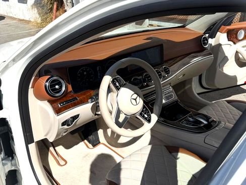 Used 2020 Mercedes-Benz E 350 Sedan image 5