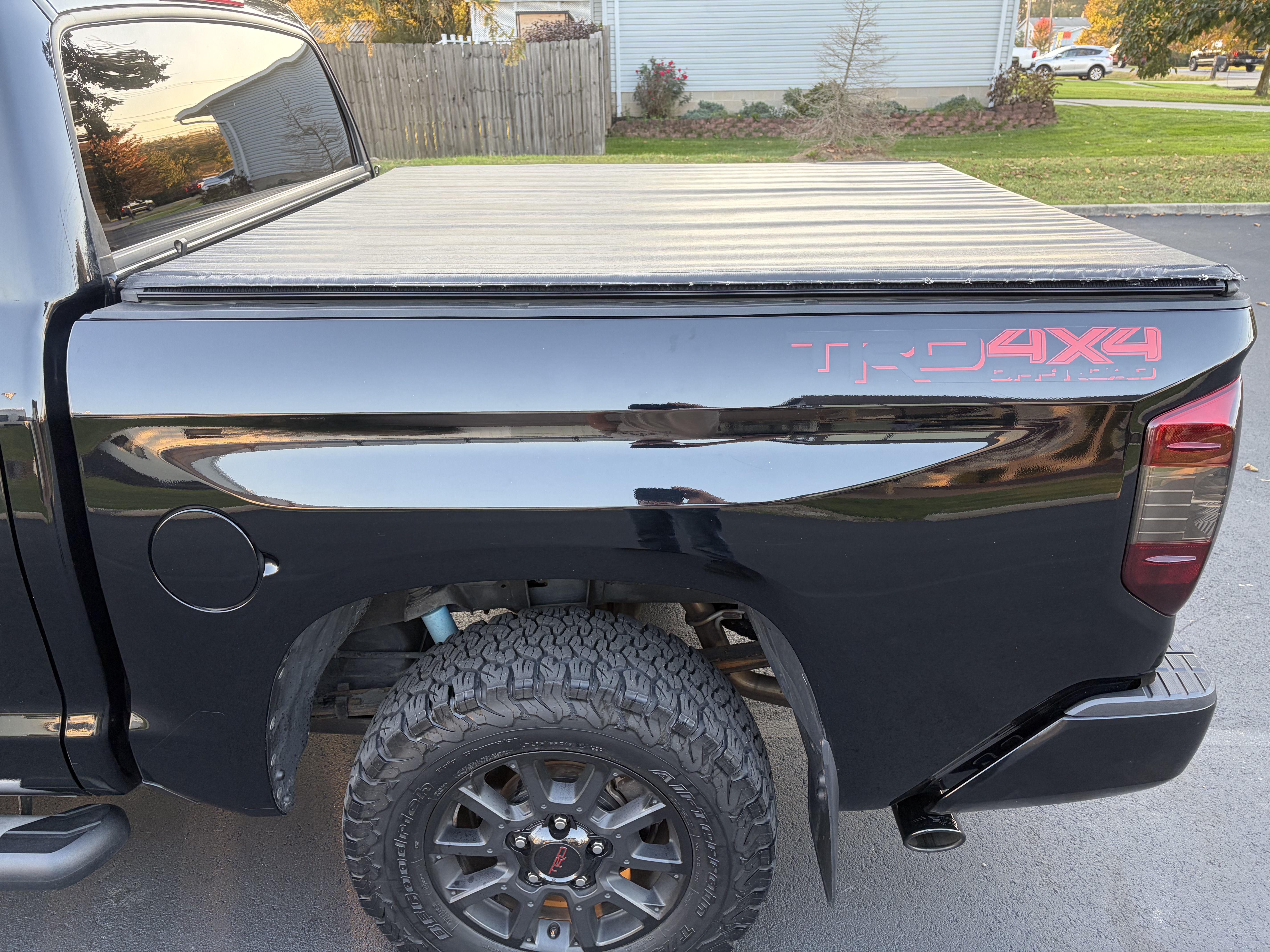 Used 2019 Toyota Tundra Limited w/ Limited Premium Package AWD/4WD image 15