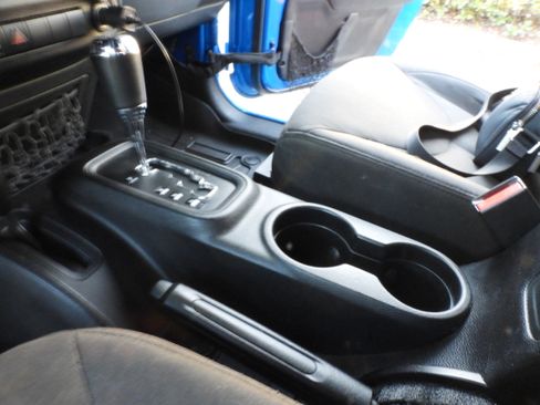 Used 2016 Jeep Wrangler Unlimited Sport w/ Quick Order Package 24S image 15