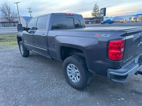 Used 2015 Chevrolet Silverado 2500 LTZ w/ Duramax Plus Package image 9