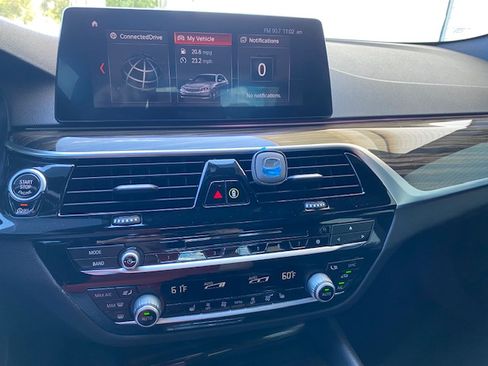 Used 2019 BMW 530i xDrive image 12