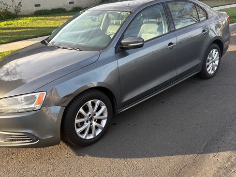 Used 2012 Volkswagen Jetta SE image 17