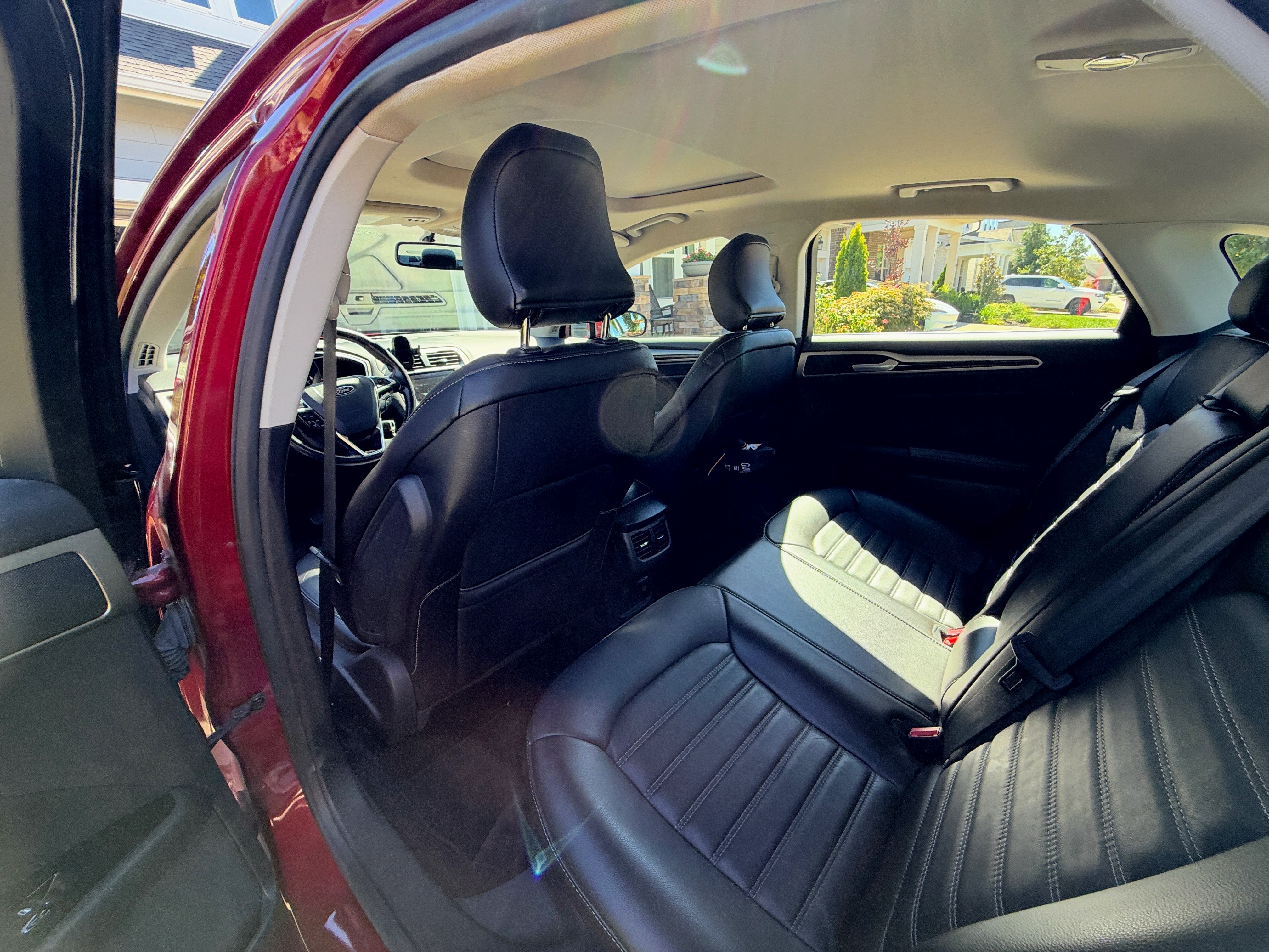 Used 2015 Ford Fusion Energi SE FWD image 13