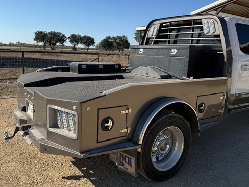 Used 2022 Ford F450 King Ranch w/ King Ranch Ultimate Package image 2