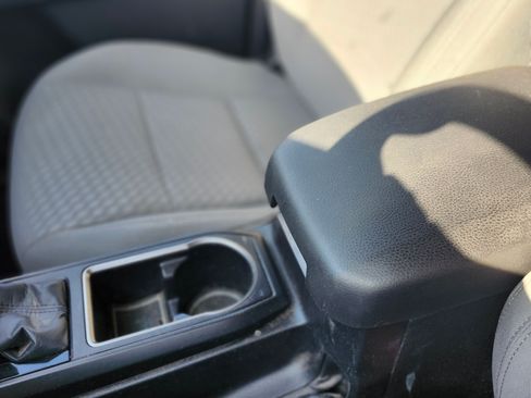 Used 2021 Toyota Tacoma SR image 6