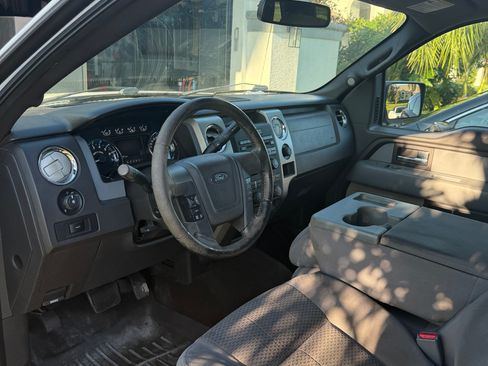 Used 2012 Ford F150 XLT w/ XLT Chrome Pkg image 12