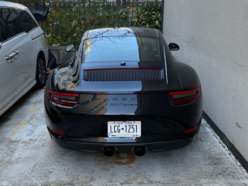 Used 2019 Porsche 911 Carrera image 6