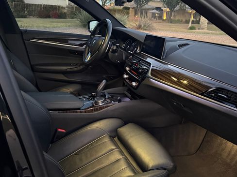 Used 2018 BMW 540i image 11