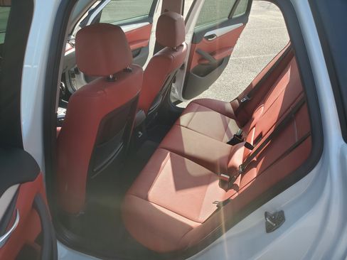 Used 2015 BMW X1 sDrive28i image 5