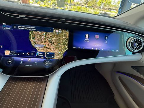 Used 2023 Mercedes-Benz EQS 580 EQS 580 4MATIC Sedan 4D image 18