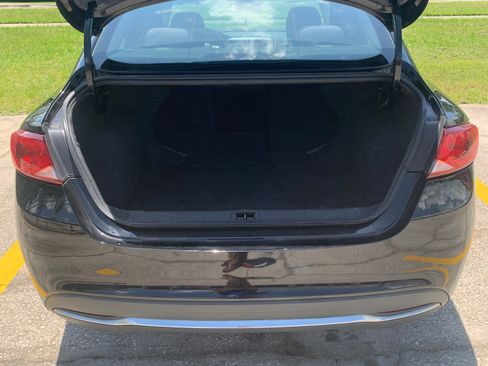 Used 2015 Chrysler 200 Limited w/ Convenience Group image 14