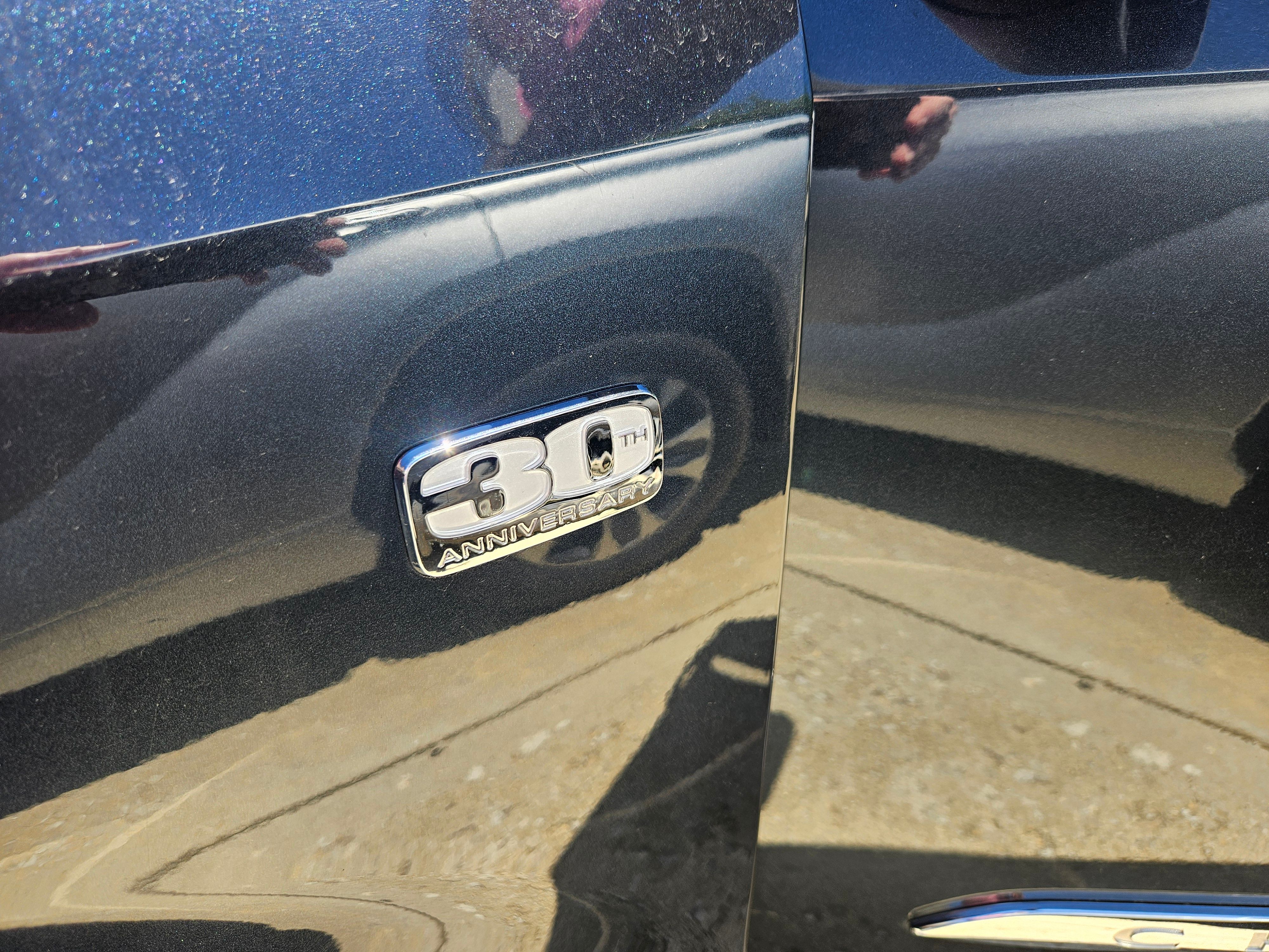 Used 2014 Chrysler Town & Country Touring-L FWD image 1