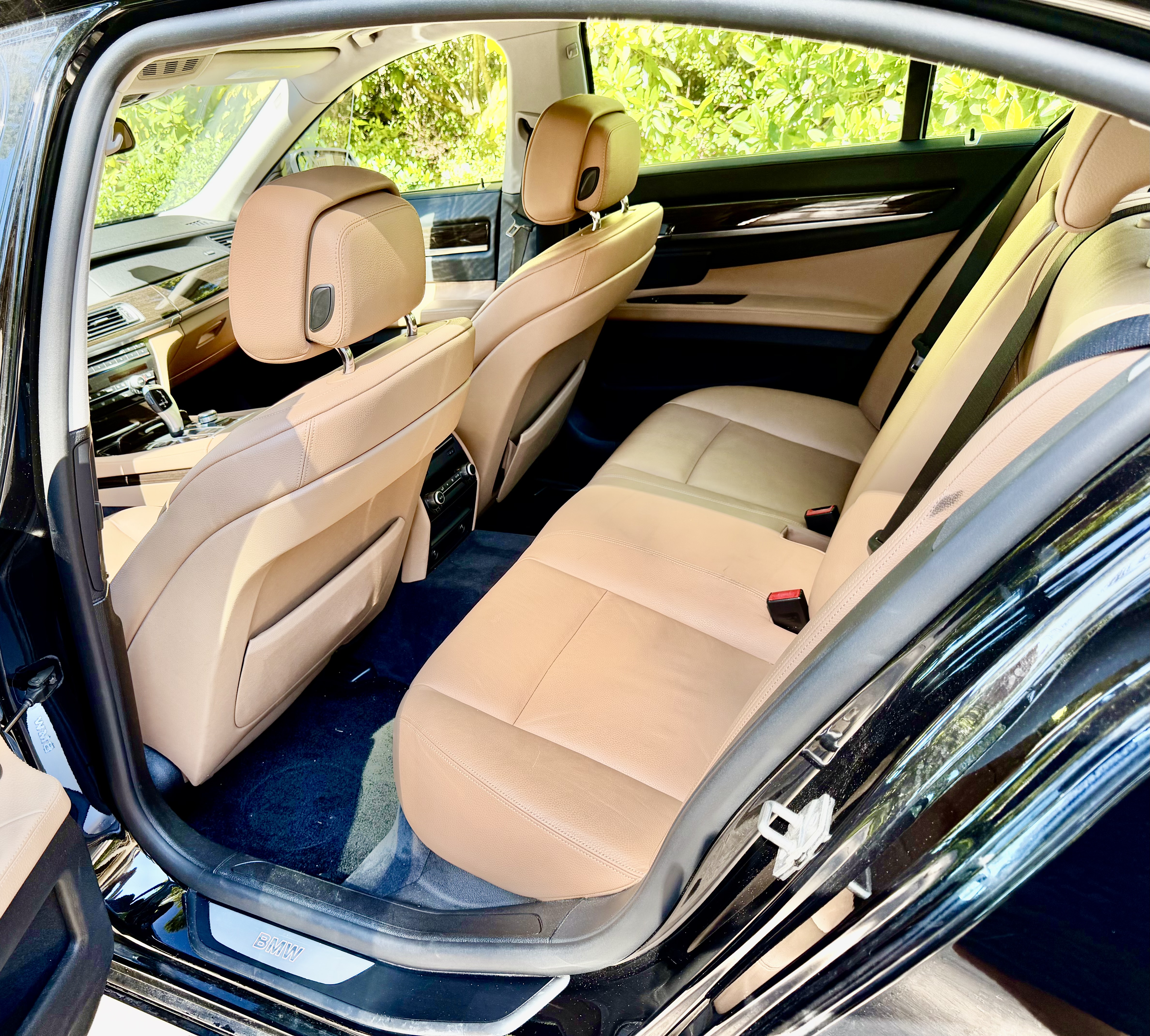 Used 2012 BMW 740i RWD image 11