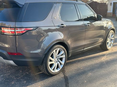 Used 2017 Land Rover Discovery HSE Luxury image 19