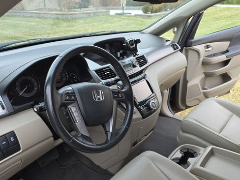 Used 2014 Honda Odyssey EX-L image 12