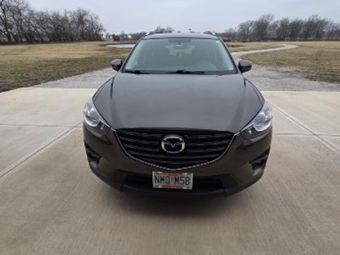 Used 2016 MAZDA CX-5 Touring image 2