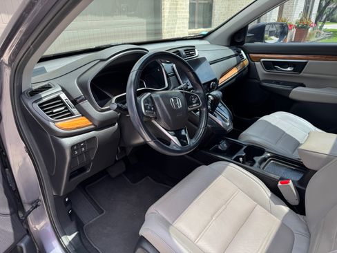 Used 2017 Honda CR-V Touring image 11