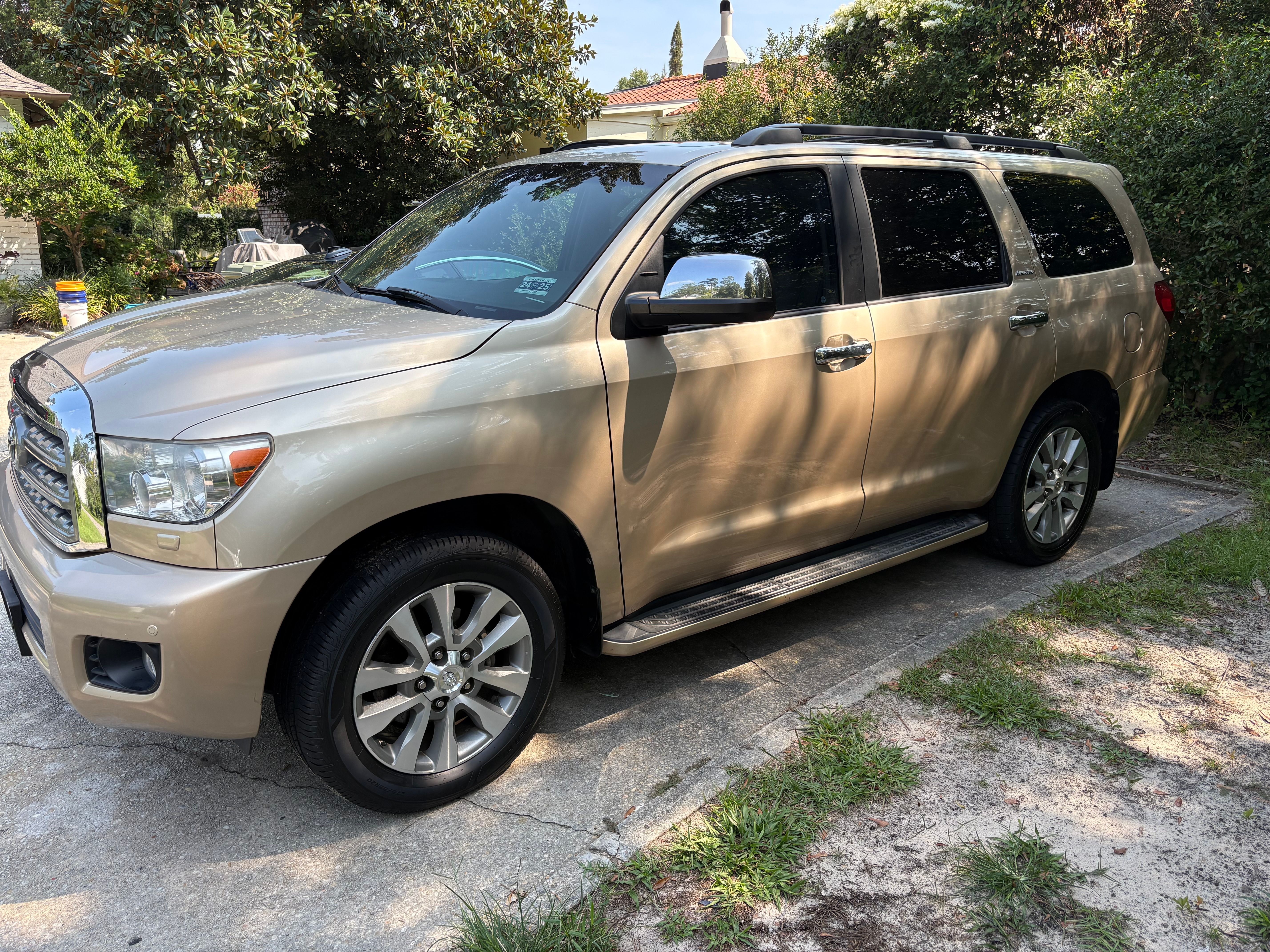 Used 2017 Toyota Sequoia Limited w/ Safety & Convenience Package RWD image 5