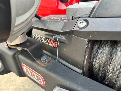 Used 2016 Jeep Wrangler Unlimited Rubicon w/ Connectivity Group image 9