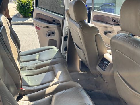 Used 2005 Chevrolet Tahoe LT w/ LT Preferred Equipment Group image 7