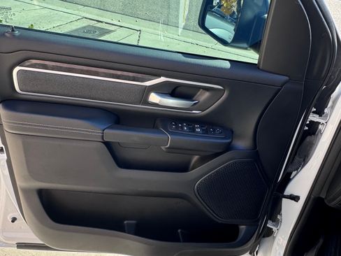 Used 2023 RAM 1500 Big Horn image 24