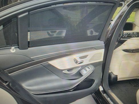 Used 2019 Mercedes-Benz S 560 Sedan image 10