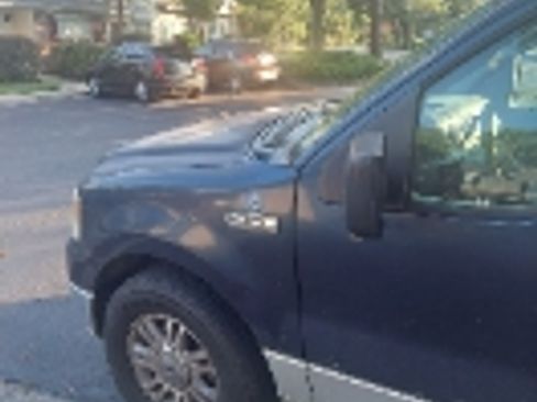 Used 2004 Ford F150 XLT RWD image 1